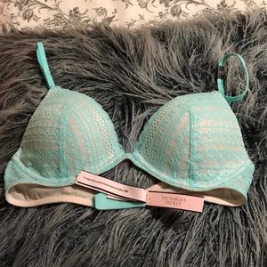 Mint green VS bra!